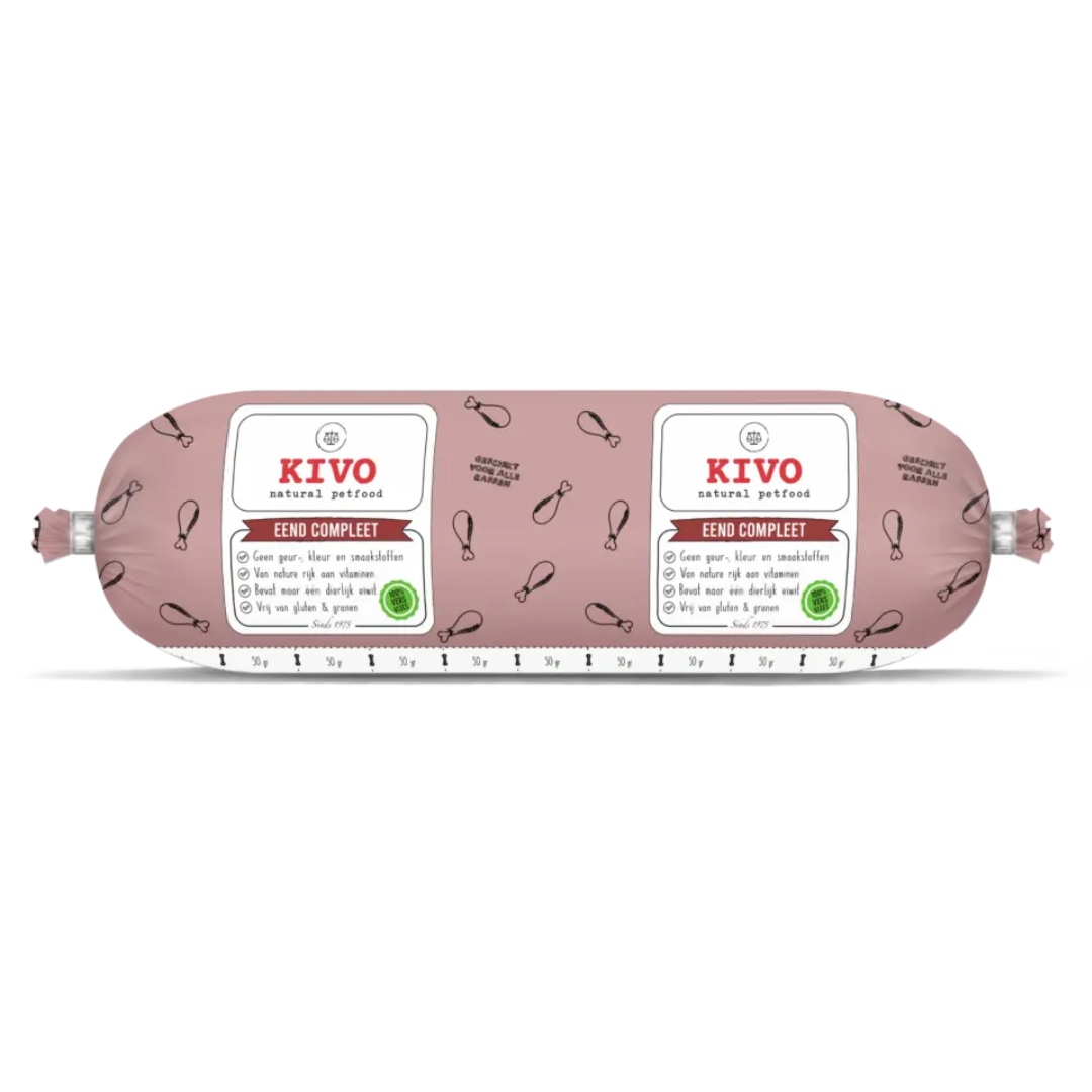 Fotografija pakiranja Kivo Patka MONO hrane, sirove monoproteinske hrane za pse koja sadrži 100% meso patke. Na slici su detalji o sastavu hrane, smjernicama za hranjenje i uputama za korištenje.